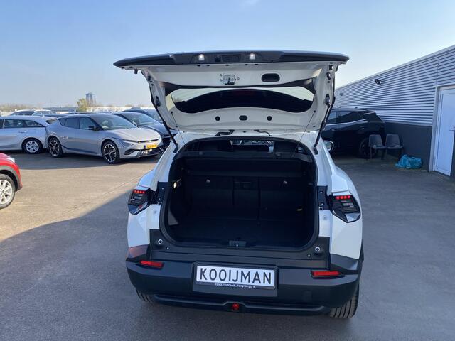 Toyota URBAN CRUISER Executive 61 kWh Nieuw! Panoramadak, 360° camea, navigatie, parkeersensoren, draadloze telefoonlader, stoel- & stuurverwarming