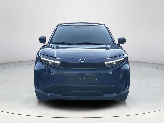 Toyota URBAN CRUISER Executive 61 kWh **CELESTIAL BLUE/ NIEUWE AUTO/ DIRECT LEVERBAAR**