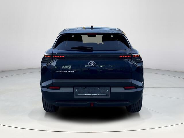 Toyota URBAN CRUISER Executive 61 kWh **CELESTIAL BLUE/ NIEUWE AUTO/ DIRECT LEVERBAAR**