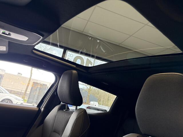 Toyota URBAN CRUISER Executive 61 kWh **LAND BREEZE GREEN/ NIEUWE AUTO/ DIRECT LEVERBAAR**