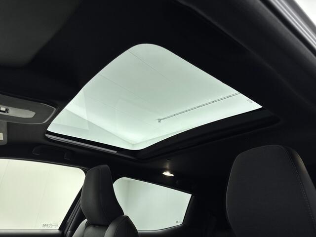 Toyota URBAN CRUISER Executive 61 kWh | Apple Carplay & Android Auto | Parkeercamera | * | Direct leveren |