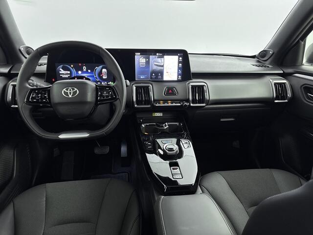 Toyota URBAN CRUISER Executive 61 kWh | Apple Carplay & Android Auto | Parkeercamera | * | Direct leveren |