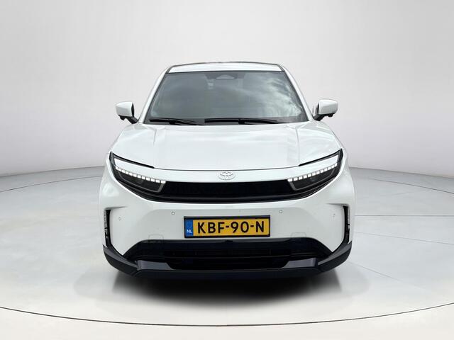 Toyota URBAN CRUISER Executive 61 kWh **PANORAMA DAK/ STUURVERWARMING/ DODEHOEK DETECTIE**