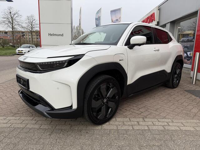 Toyota URBAN CRUISER Executive AWD 61 kWh