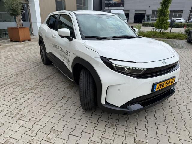 Toyota URBAN CRUISER Executive 61 kWh