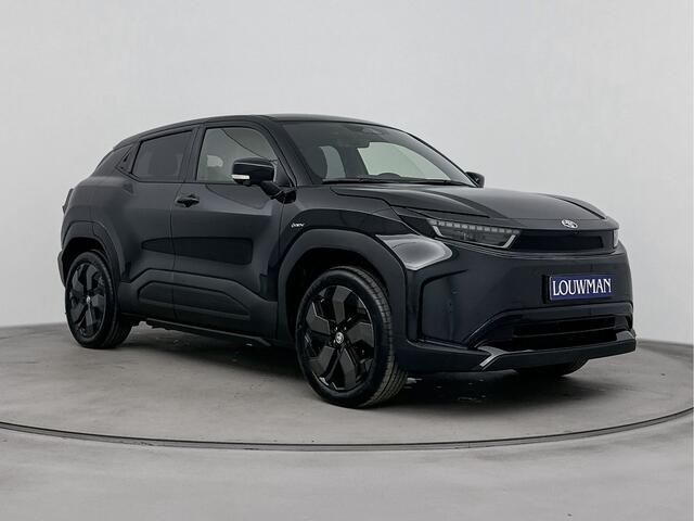 Toyota URBAN CRUISER Executive 61 kWh | Apple Carplay & Android Auto | Parkeercamera | * | Auto op bestelling |