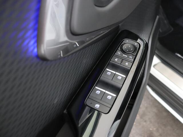 Toyota URBAN CRUISER Executive 61 kWh