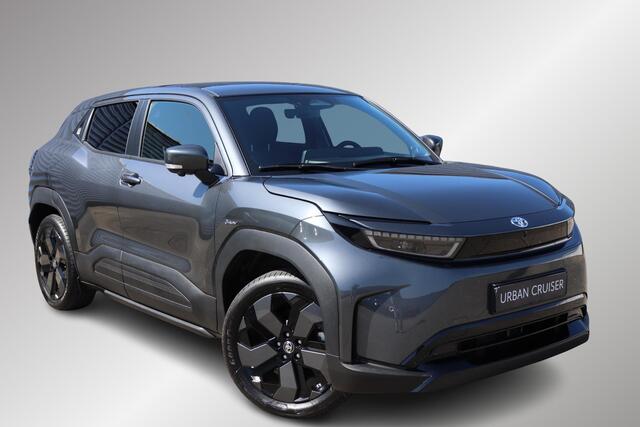 Toyota URBAN CRUISER Executive 61 kWh, Direct leverbaar 3000 inruiplremi, JBL, BSM, 360 Camera, Leder!