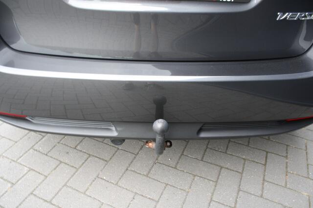 Toyota VERSO 1.6 VVT-i Aspiration-Trekhaak-Navigatie-Camera