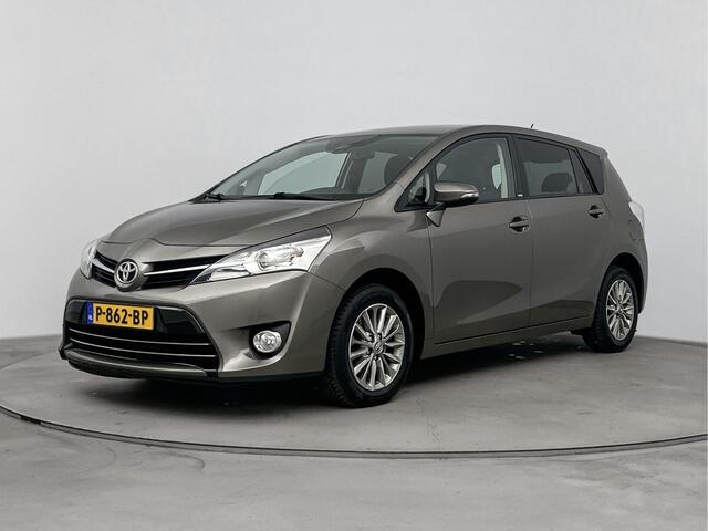 Toyota VERSO 1.8 VVT-i Dynamic Limited | Navigatie | Parkeercamera | Trekhaak | Wacht met adverteren, Ruiling 26-08