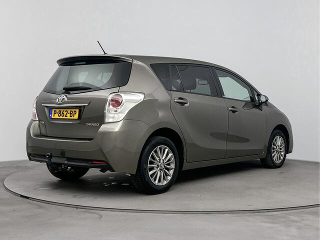 Toyota VERSO 1.8 VVT-i Dynamic Limited | Navigatie | Parkeercamera | Trekhaak | Wacht met adverteren, Ruiling 26-08