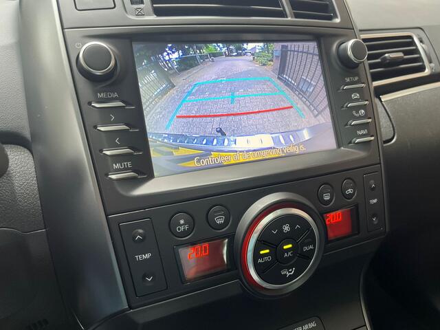 Toyota VERSO 1.8 VVT-i Executive. Panodak, Navi, Camera, Clima, Cruise, 17"LMV, Haak 1300kg