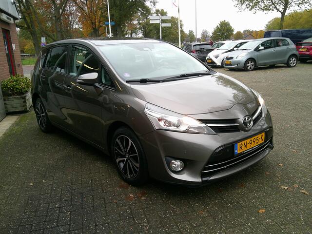 Toyota VERSO 1.8 VVT-i SkyView Edition Pdc V+A