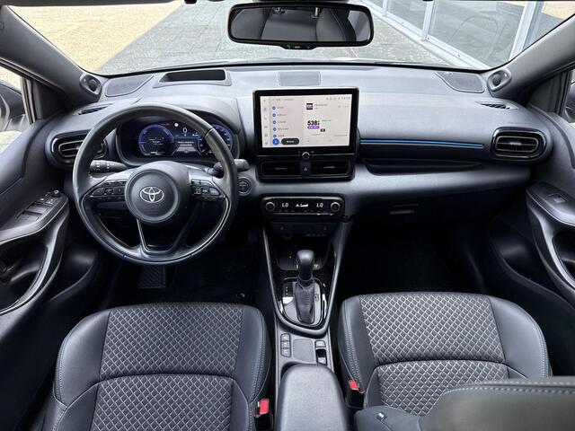 Toyota YARIS 1.5 Hybrid 130 Launch Edition **HEAD-UP DISPLAY/ STOEL EN STUURWIELVERWARMING/ DODEHOEK DETECTIE/ 36 MAANDEN GARANTIE**