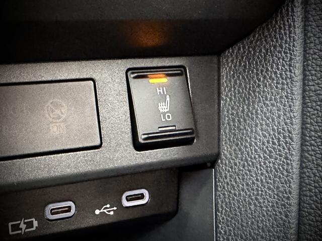 Toyota YARIS 1.5 Hybrid 130 Dynamic NIEUW! Camera Navi Stoel/stuurverwarming