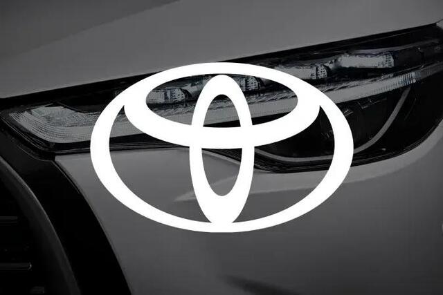 Toyota YARIS 1.5 Hybrid 115 First Edition