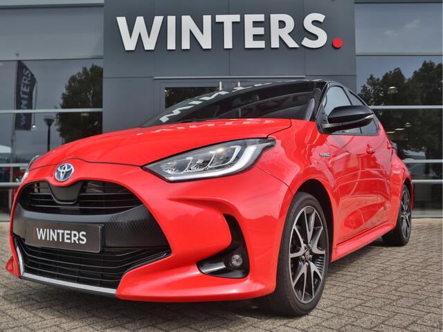 Toyota YARIS 1.5 Hybrid Dynamic | Navigatie | Stoelverwarming | Cruise Control | "17LMV |