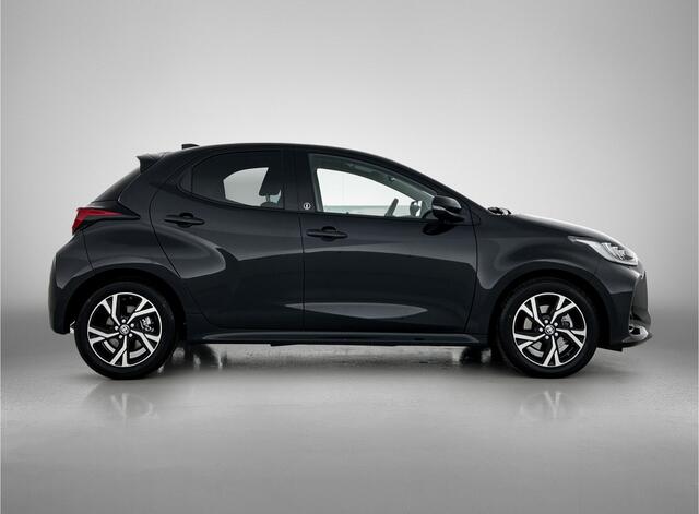 Toyota YARIS 1.5 Hybrid 115 First Edition