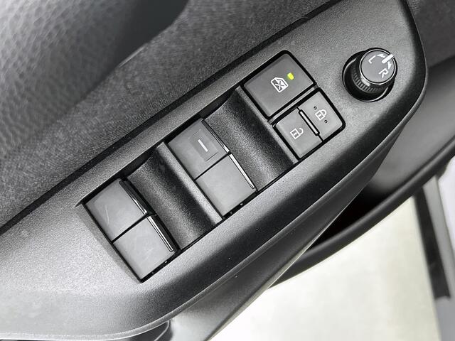 Toyota YARIS 1.5 Hybrid 115 First Edition