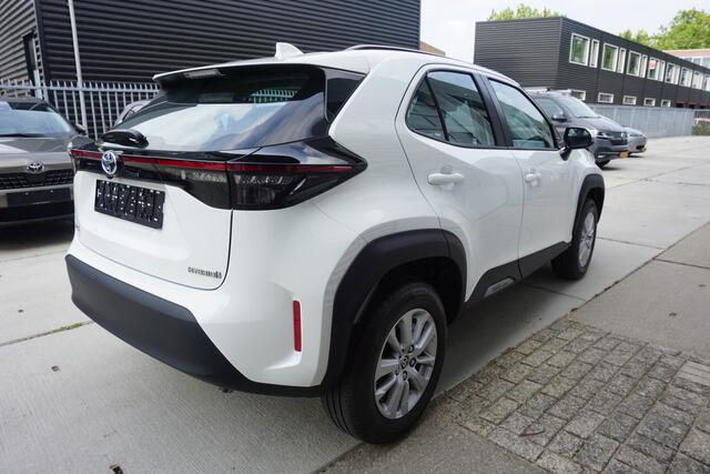 Toyota YARIS Cross 1.5 Hybrid 115 Active |Navi|Carplay|HUD|Camera|Elektrische a.klep|Stoel en stuurverwarming|
