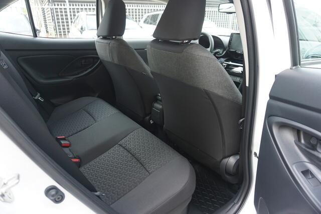 Toyota YARIS Cross 1.5 Hybrid 115 Active |Navi|Carplay|HUD|Camera|Elektrische a.klep|Stoel en stuurverwarming|