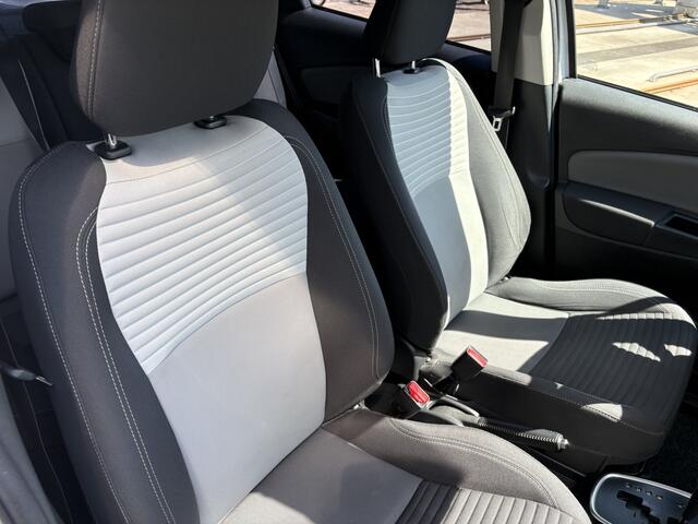 Toyota YARIS 1.5 Hybrid Active, navi/climate/cruise/camera
