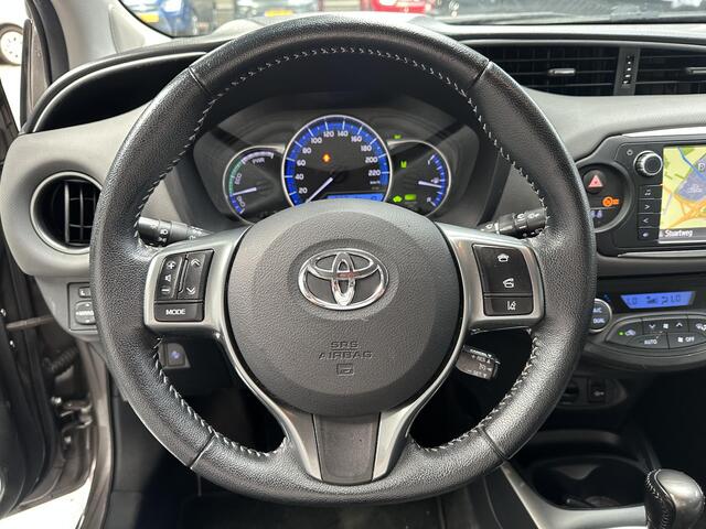 Toyota YARIS 1.5 Hybrid Trend met o.a Full map navigatie, Cruise control, Hoge instap, Automaat, Slechts 74303 km!