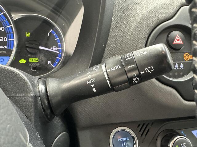 Toyota YARIS 1.5 Hybrid Trend met o.a Full map navigatie, Cruise control, Hoge instap, Automaat, Slechts 74303 km!