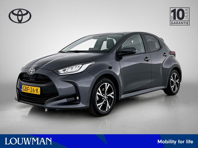 Toyota YARIS 1.5 Hybrid 115 First Edition | Metaallak | Parkeercamera | Lichtmetalen Velgen | Apple Carplay/Android Auto |
