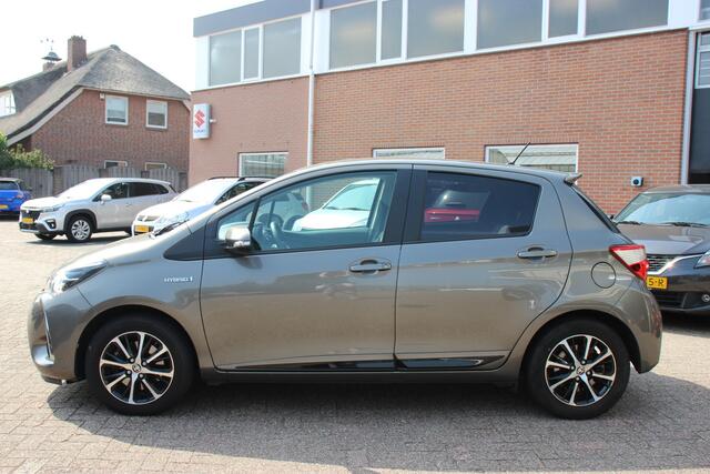 Toyota YARIS 1.5 Hybrid Design Sport Automaat | Trekhaak | Cruise | Clima | Camera |
