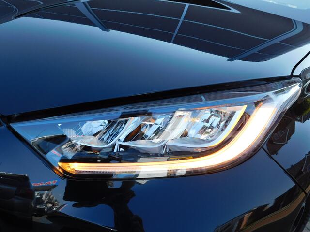 Toyota YARIS 1.5 VVT-i Dynamic | LED | All-season banden