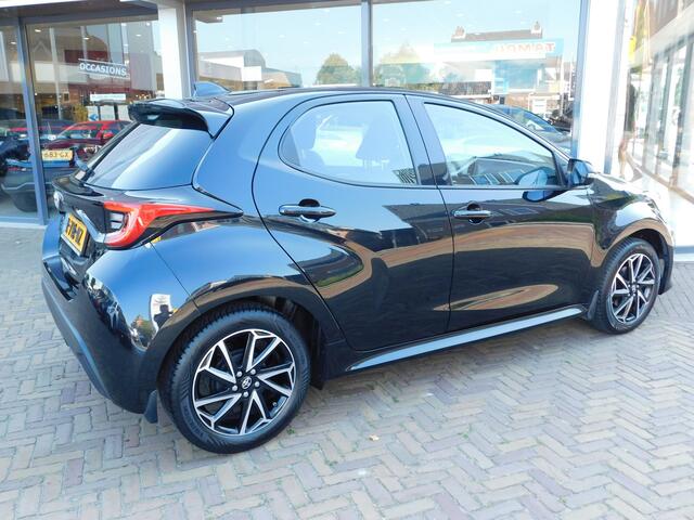 Toyota YARIS 1.5 VVT-i Dynamic | LED | All-season banden