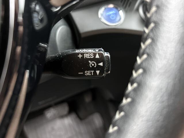 Toyota YARIS 1.5 Hybrid Executive | Nederlandse Auto | Navigatie | Keyless Entry | Dealer Onderhouden |
