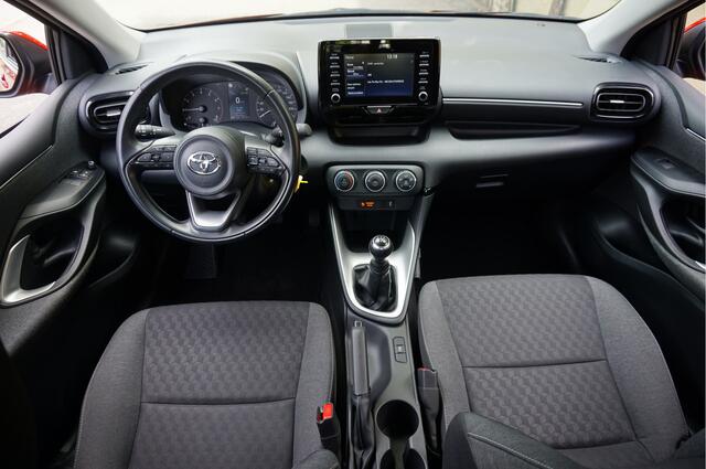Toyota YARIS 1.0 VVT-i Active Carplay/Android Camera Adaptieve Cruisecontrol