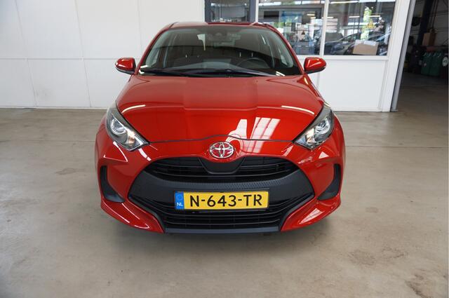 Toyota YARIS 1.0 VVT-i Active Carplay/Android Camera Adaptieve Cruisecontrol