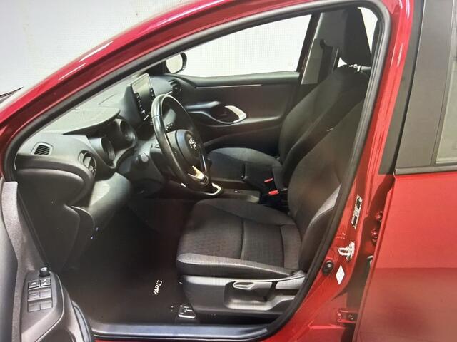 Toyota YARIS 1.5 VVT-i DYNAMIC LED / CRUISE / CARPLAY / RIJKLAAR