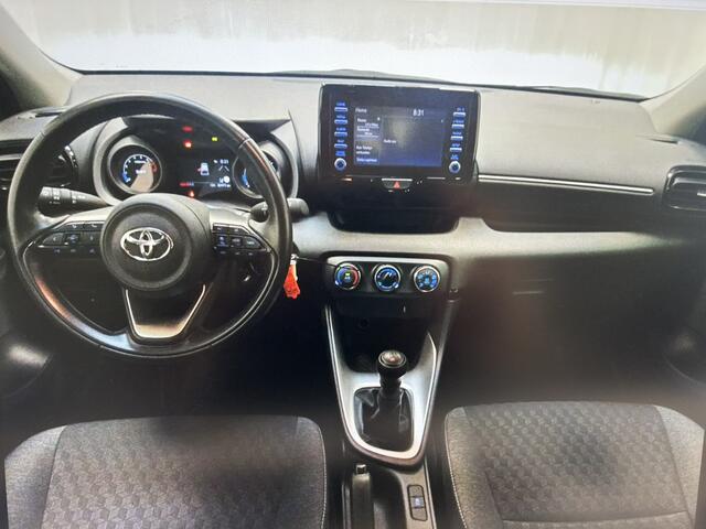 Toyota YARIS 1.5 VVT-i DYNAMIC LED / CRUISE / CARPLAY / RIJKLAAR
