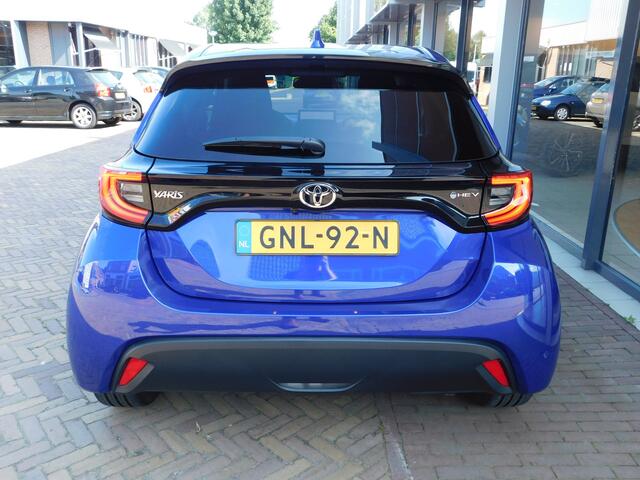 Toyota YARIS 1.5 Hybrid 115 First Edition