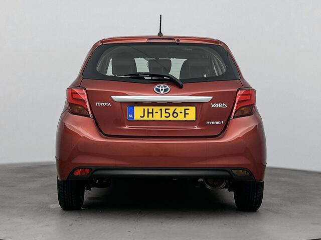 Toyota YARIS 1.5 Hybrid Lease