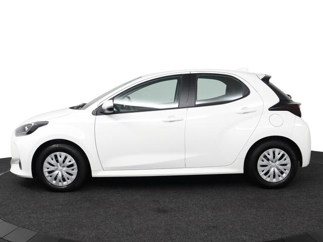 Toyota YARIS 1.5 Hybrid Active | Navigatie | Apple Carplay/Android auto | Parkeercamera | Adaptieve Cruise Control |