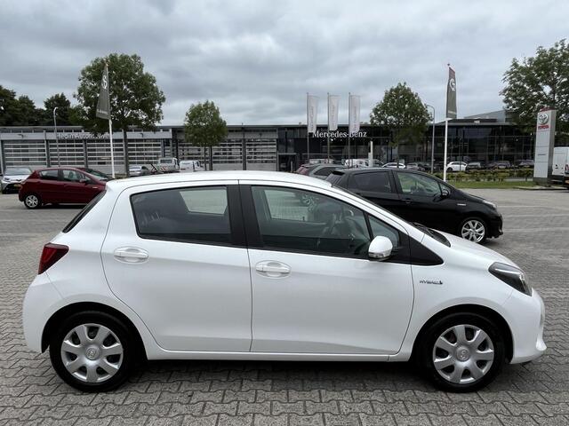 Toyota YARIS 1.5 Hybrid Trend