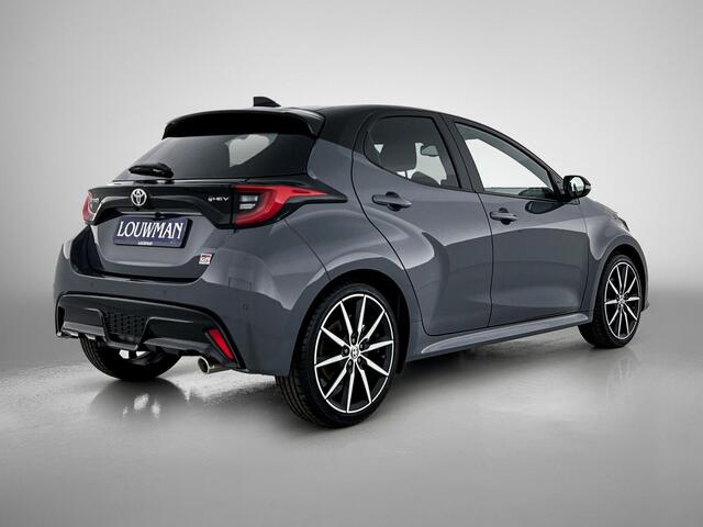 Toyota YARIS 1.5 Hybrid 130 GR Sport Plus Pack *DEMO* | Adaptive cruisecontrol | JBL soundsystem | Verwarmbaar stuurwiel |