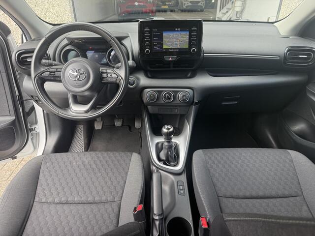 Toyota YARIS 1.5 VVT-i First Edition Carplay / 16'' LMV / NAP / Bovag