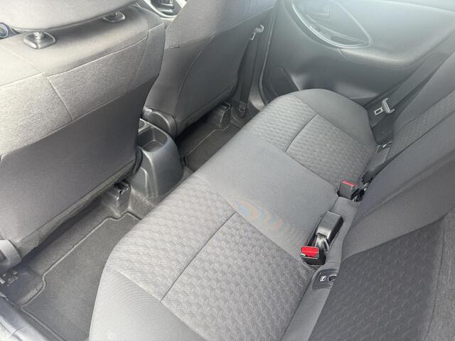 Toyota YARIS 1.5 VVT-i First Edition Carplay / 16'' LMV / NAP / Bovag