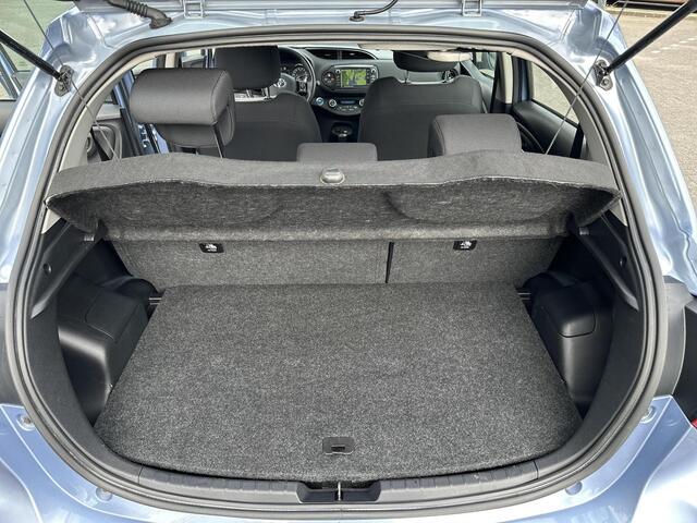 Toyota YARIS 1.5 Hybride Design | Navigatie | Achteruitrijcamera | Climate control | Parkeersensoren achter