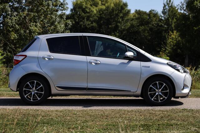 Toyota YARIS 1.5 Hybrid Aspiration ? Camera ? Cruise ? Clima