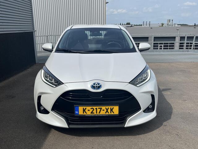 Toyota YARIS 1.5 Hybrid Dynamic Org. Nederlandse auto, All-seaon banden, LED, LMV, Navigatie, Smart Key + Keyless entry