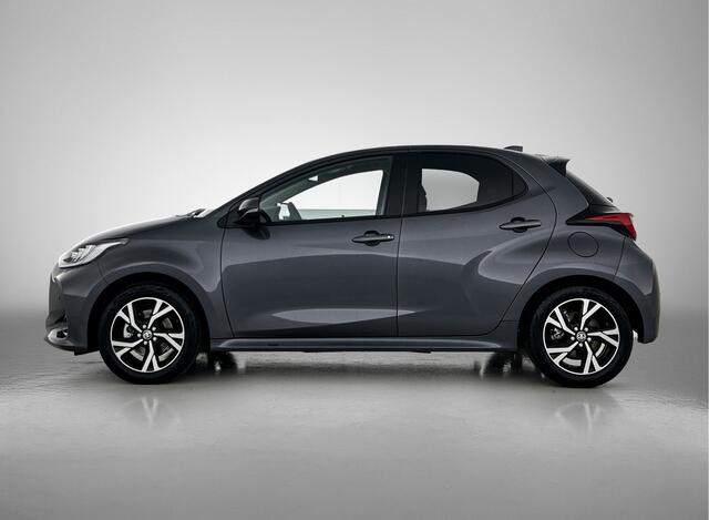 Toyota YARIS 1.5 Hybrid 115 Dynamic | Parkeersensoren V+A | Camera | Adaptive cruisecontrol | Stoelverwarming |
