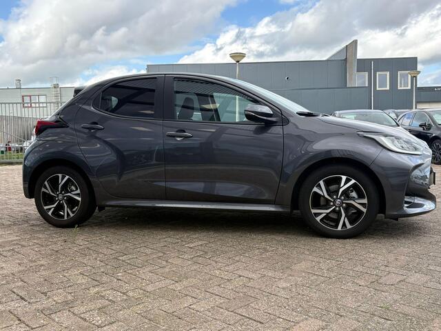 Toyota YARIS 1.5 Hybrid 115 First Edition