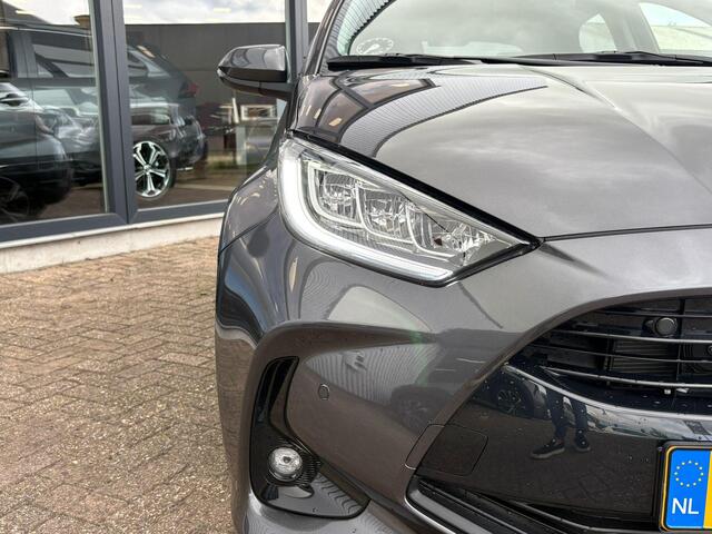 Toyota YARIS 1.5 Hybrid 115 First Edition